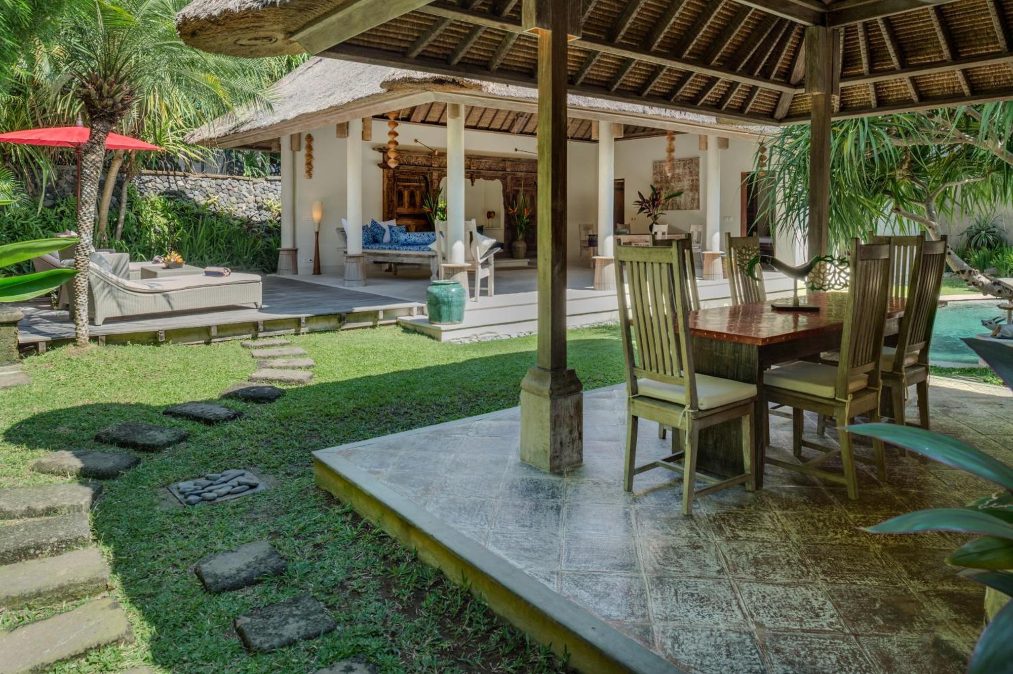 Villa Tirta Naga Bali Семиньяк Экстерьер фото