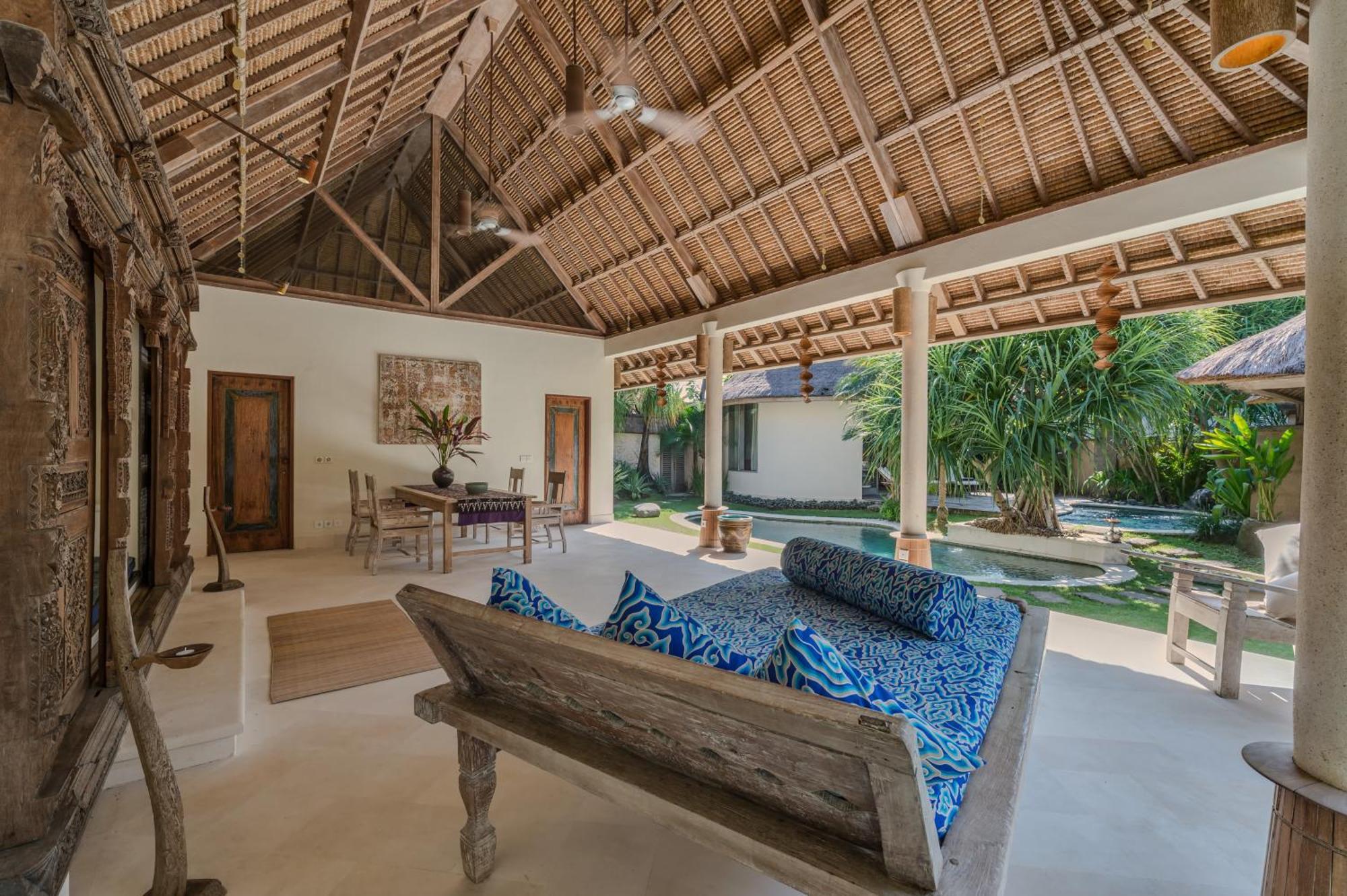Villa Tirta Naga Bali Семиньяк Экстерьер фото