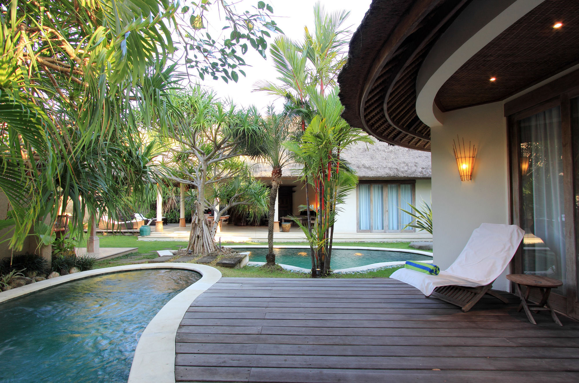 Villa Tirta Naga Bali Семиньяк Экстерьер фото