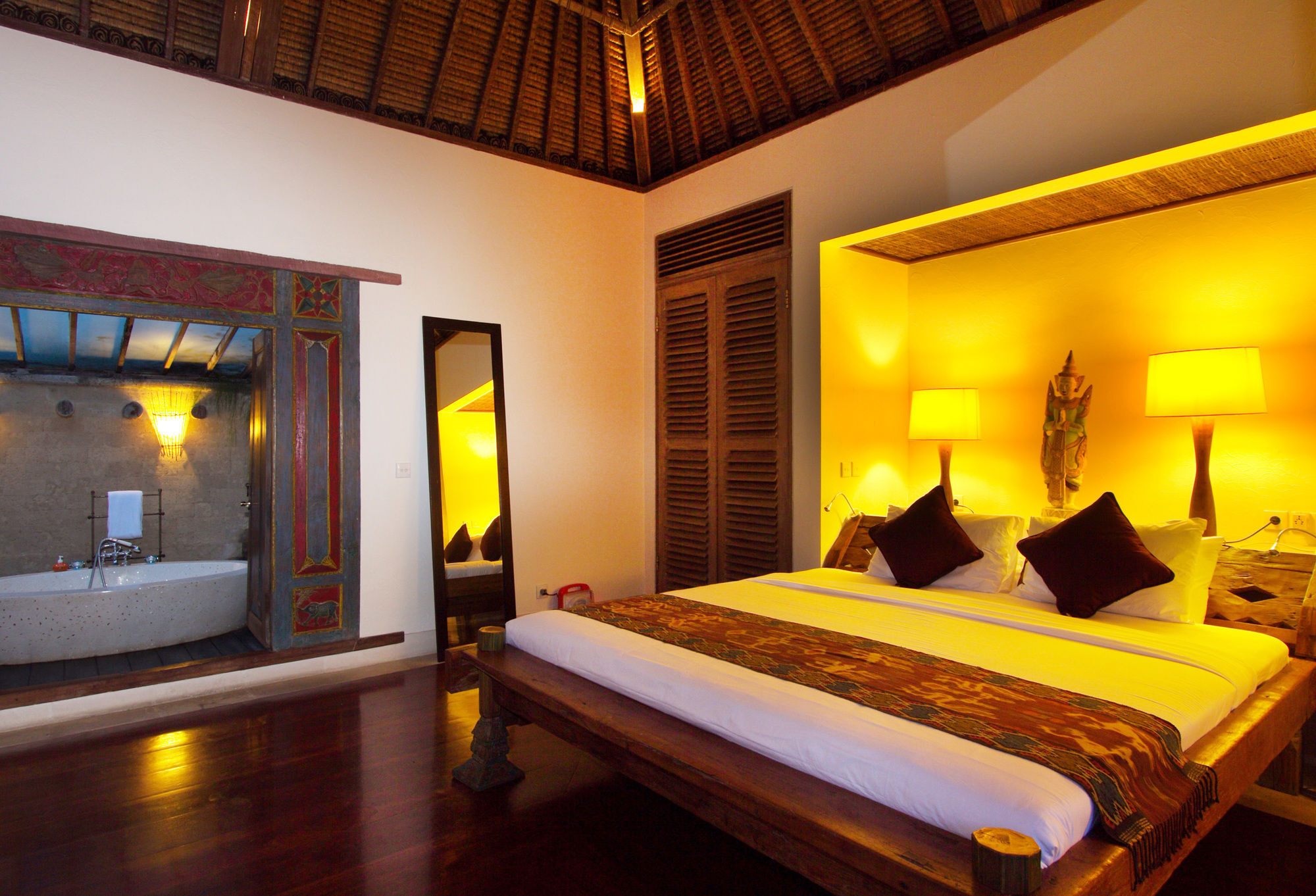 Villa Tirta Naga Bali Семиньяк Экстерьер фото